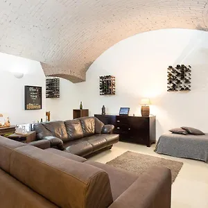 La Cantinetta Di - The Wine Cave In Milan, Huge 110sqm Next To Station Milan